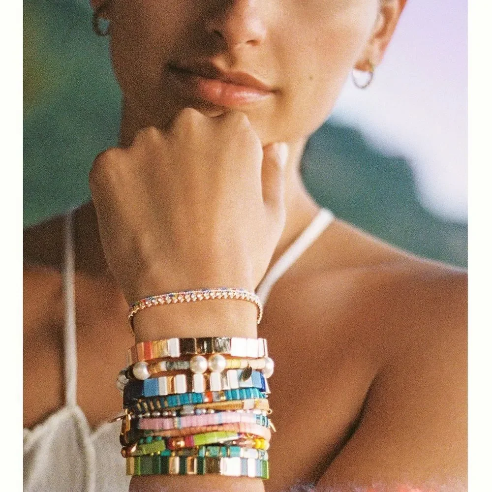 N/A comparable bracelets